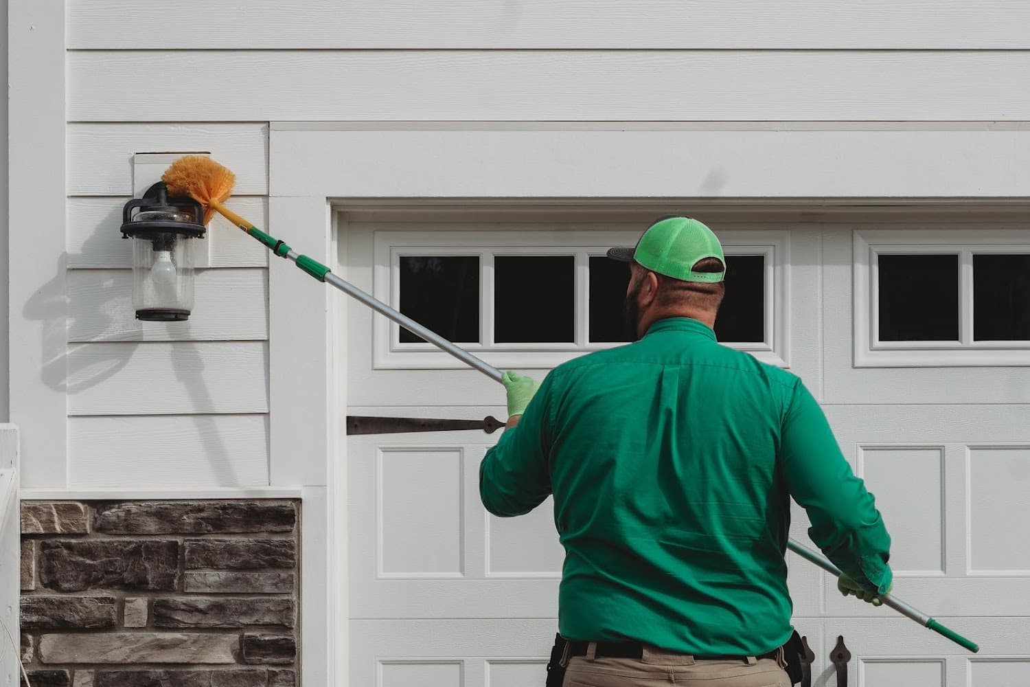 Google street view image of Holly Springs Pest Control